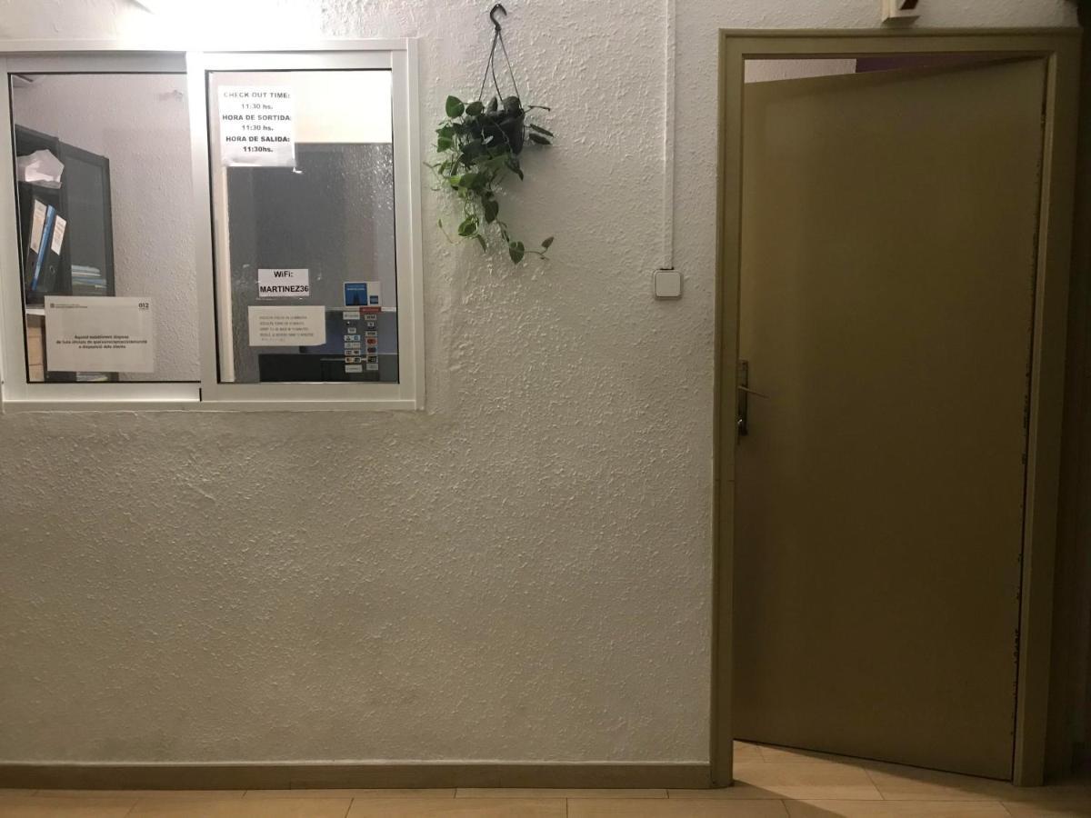 Hostal Muntaner Barcelone Extérieur photo